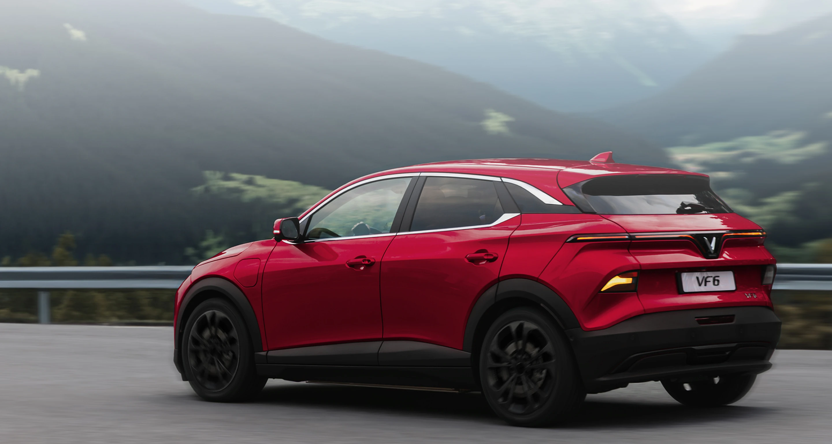 Đội xe sedan hiện đại phục vụ đưa đón khách
